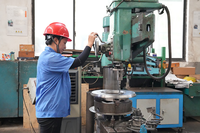 Jiangyin Huadong Makine Co, Ltd